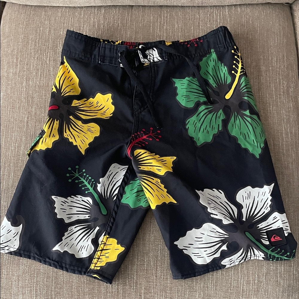 Quiksilver Boys Tropical Floral Board Shorts - Black, Green, Yellow size 6/7